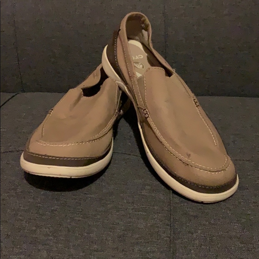 Crocs - slip on loafers